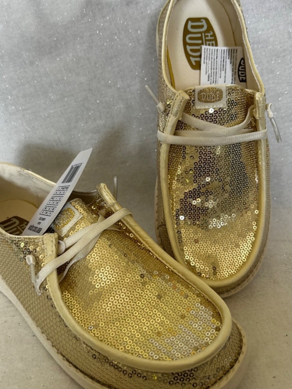 Hey Dude! Wendy Disco Sequin Gold Women's Size 8 NWT plus Gift with Purchase